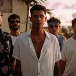 En su nuevo sencillo, Maré Vazia busca provocar reflexiones sobre las aspiraciones humanas de redención y equilibrio.