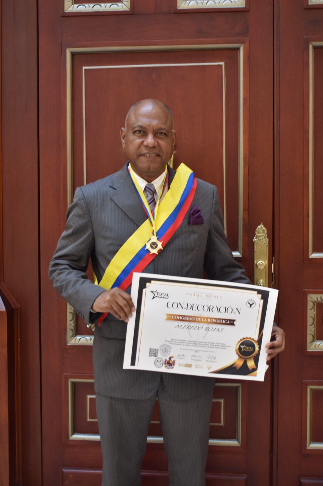Alfredo Rojas: Trayectoria de Éxito y Reconocimientos Internacionales