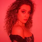 Eloise Viola Llega con toda la energía para transportarte directo al dancefloor