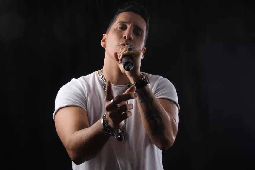 “TU ÉXITO ME SUENA” El musical de los éxitos mundiales creado por ARIEL DE CUBA