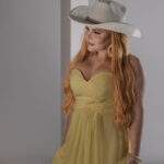 ¡Un canto a Venezuela!  Diveana lanza “Llevo” en honor a su tierra natal