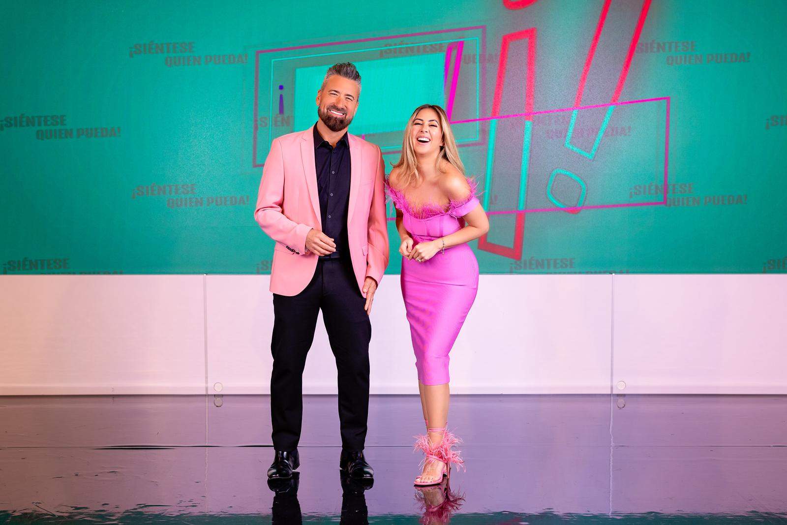 Chiquibaby y Jorge Bernal Agradecen el Apoyo en el Triunfo de «Siéntese Quien Pueda», Producido por We Love Entertainment