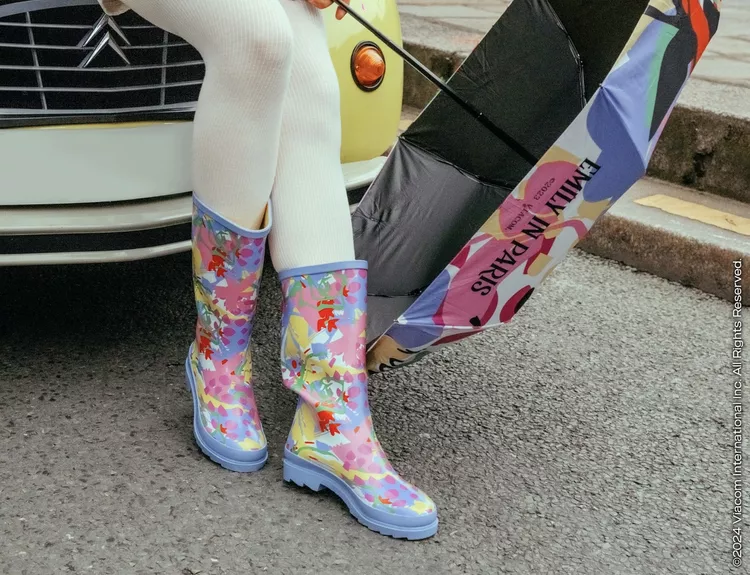 Mary Quintero celebra el Mes de la Herencia Hispana con la llegada de su nueva colaboración con Paramount: “Emily in París x Undercover”