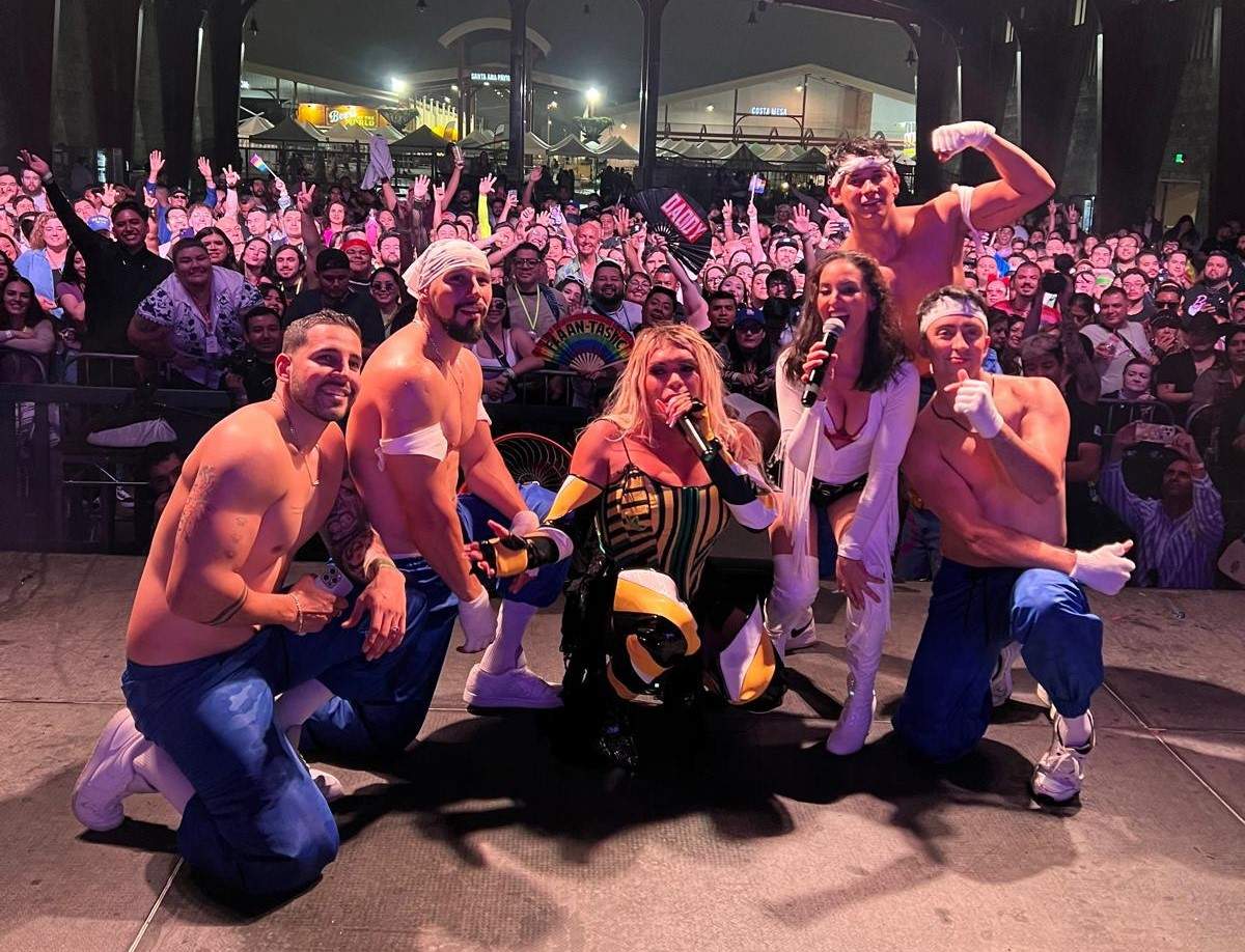 La famosa influencer Wendy Guevara invita a Kitty Soucre a cantar con ella