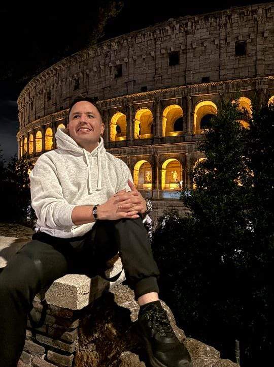 Joseph Palacios alcanza el éxito rotundo en Europa con su «Bachata Tour 2024»