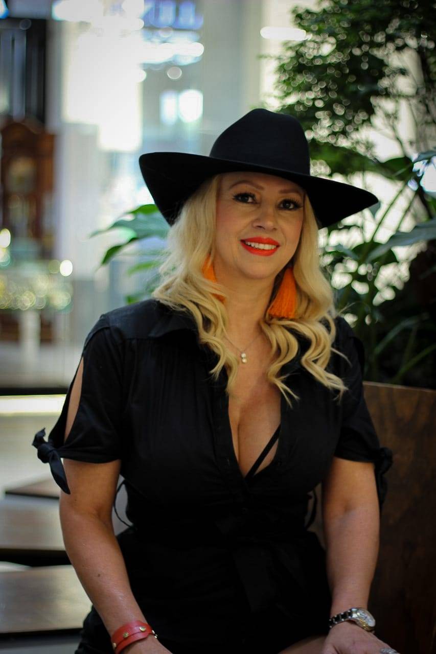 Cruz Vásquez «La Consentida» Regresa con su Primer Sencillo «De Qué Me Sirve Esperar»