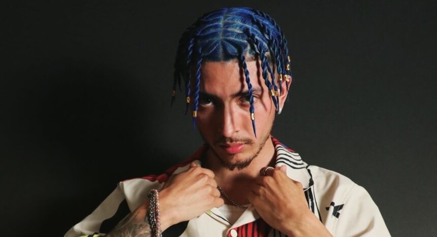 Rique Transforma el Dolor en Éxito con el Lanzamiento de ‘Bien Volao’