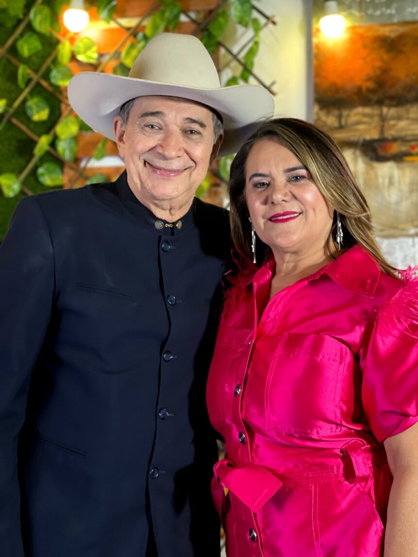 Rummy Olivo y Teo Galíndez se reencuentran para interpretar «El Destino» y enamorar al público