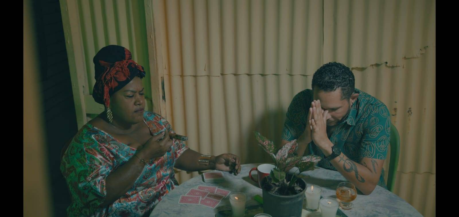 EQS Música Presenta «Brujería» una producción musical de Jhonny Evidence y DerekVinci junto a El Tiguere y los bailarines Luis y Andrea