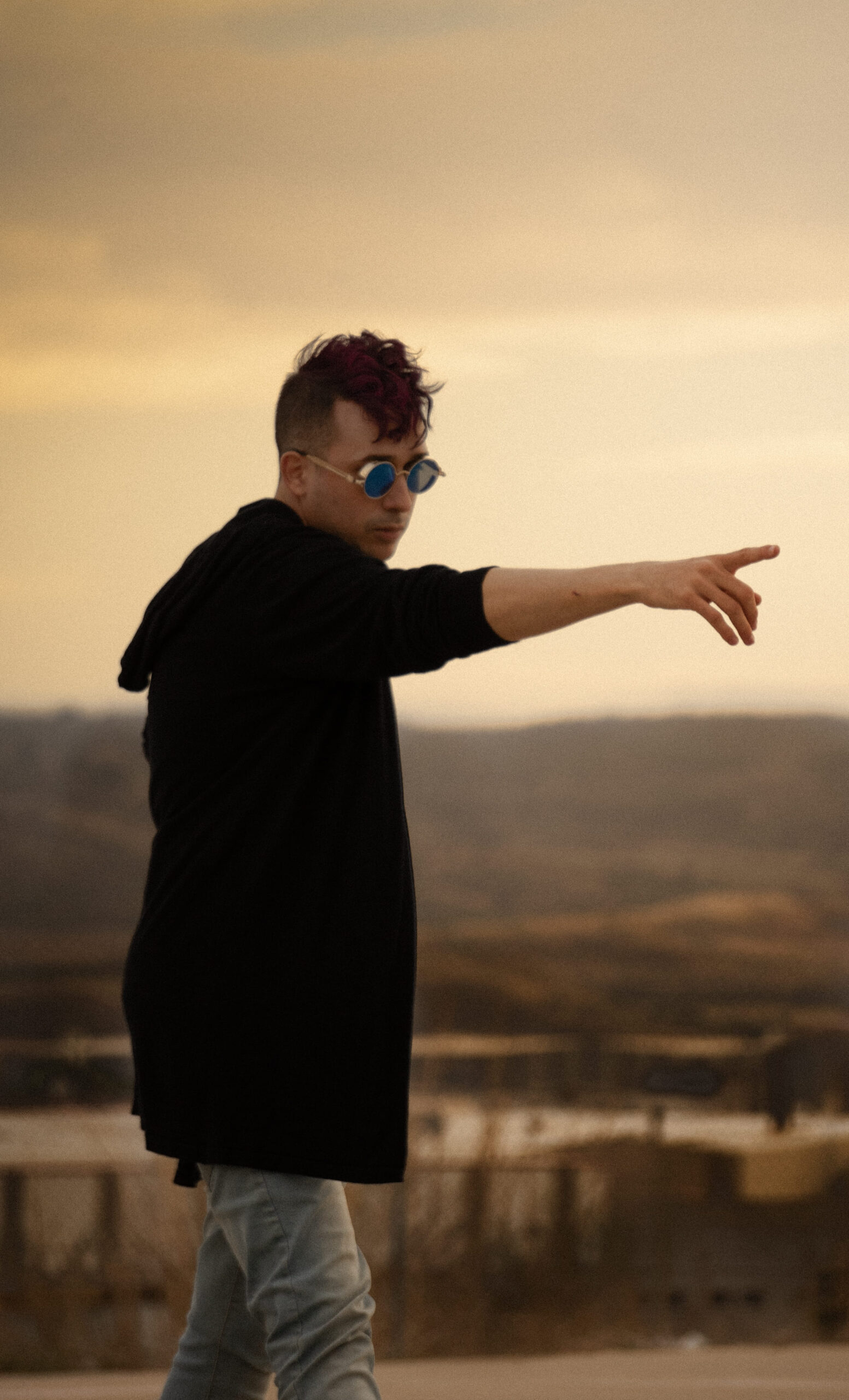 Lorenzo presenta «Atardecer», una fusión fresca y veraniega junto a Keniel Suarez