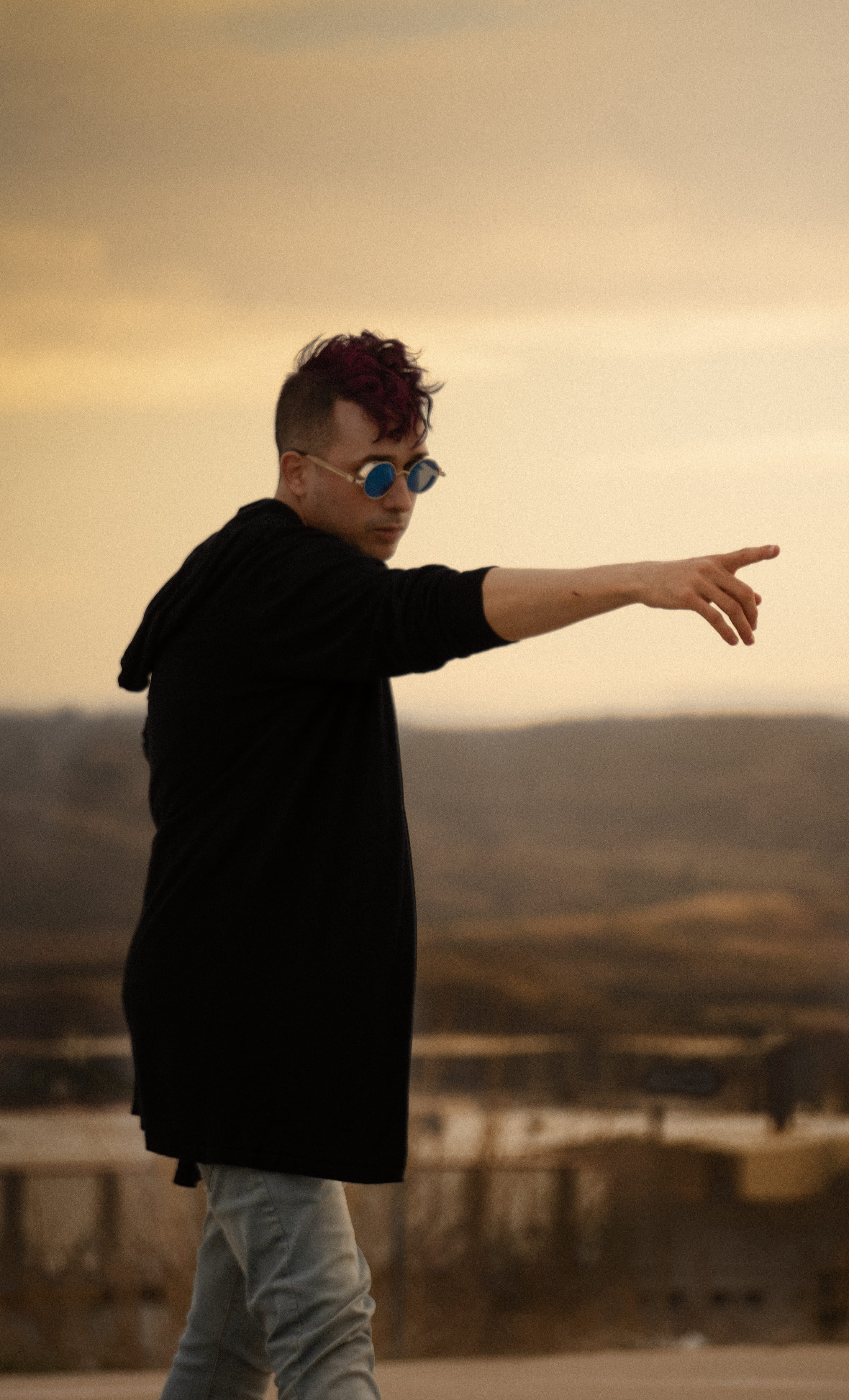 Lorenzo presenta «Atardecer», una fusión fresca y veraniega junto a Keniel Suarez
