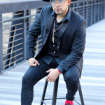 El venezolano Jimmy Molina revoluciona la escena musical con su nuevo sencillo «Estraños Conocidos»