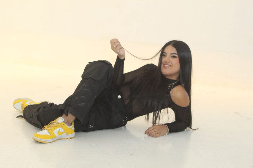 La cantante Natalia lanza su más reciente éxito #Playa