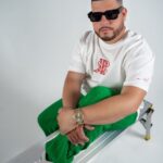 Julián Casanova presenta su sencillo «Cursi»