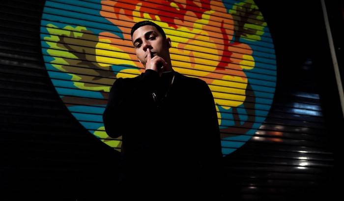 Kasiel lanza «Fan» y «Malvada» una fusión de géneros que trasciende lo auditivo y lleva a su audiencia a un viaje visual único