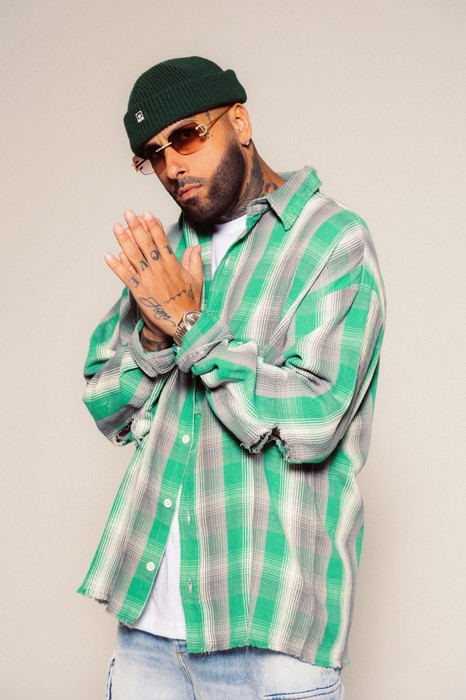 Nicky Jam estrena video oficial de su sencillo «Roxxxstar»