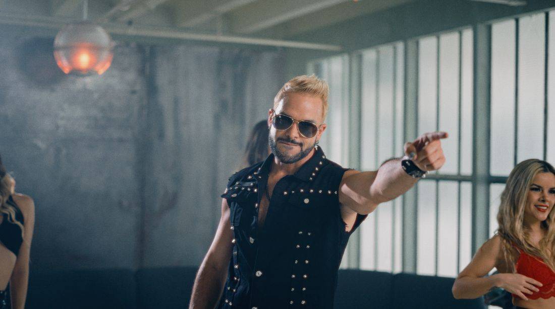 Marcelon enciende la pista con su nuevo éxito «Dime que vienes»