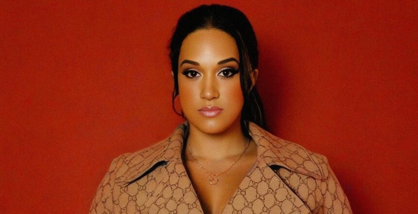 Angie Blue enciende la noche con su explosivo EP «Rompe la discoteka»