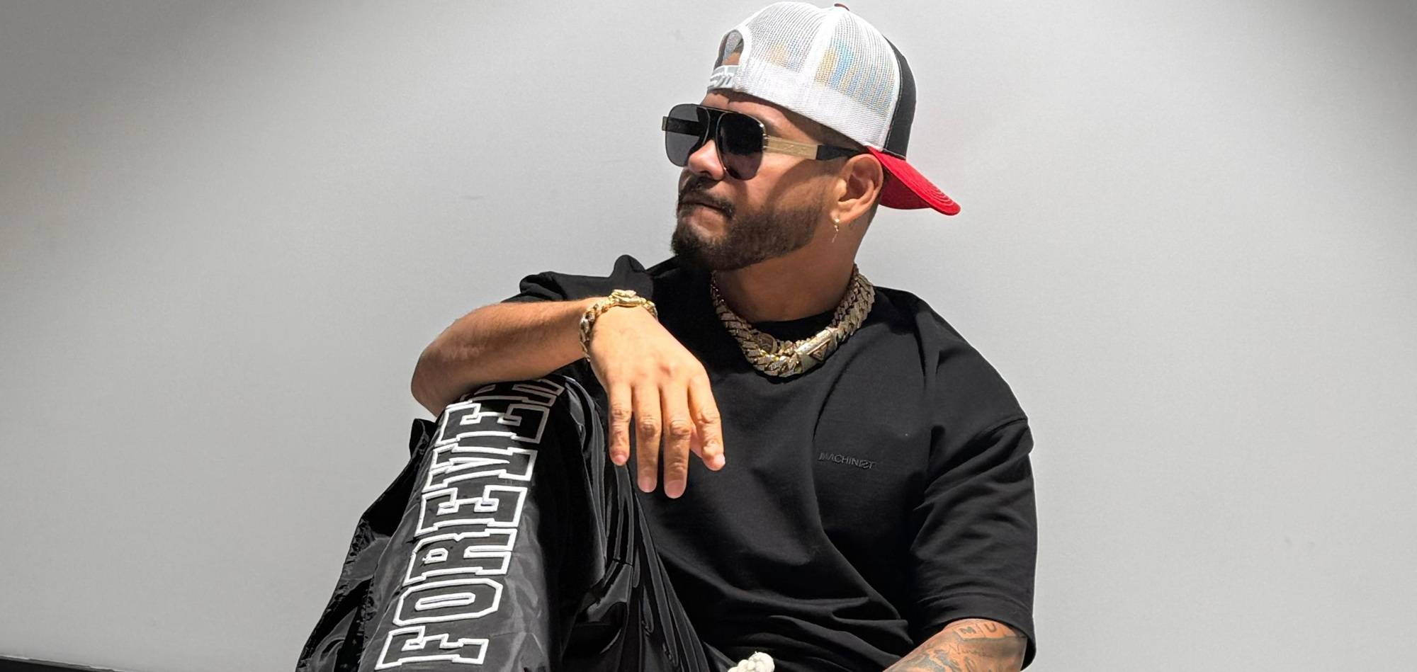 El Milenario Presenta un Nuevo EP que Une a la Nueva Escuela del Dancehall Latinoamericano