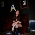 July Abril prepara su nuevo álbum «Busco Salir»