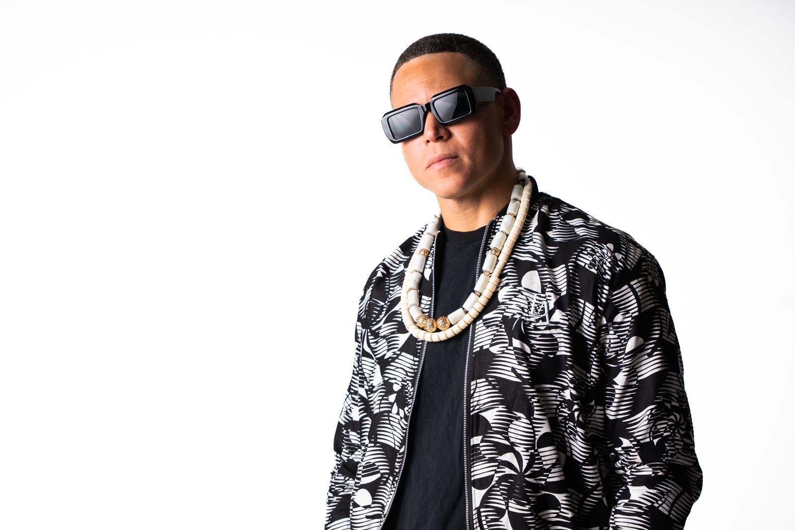 AJ, promesa urbana, estrena su nuevo sencillo «Nada»