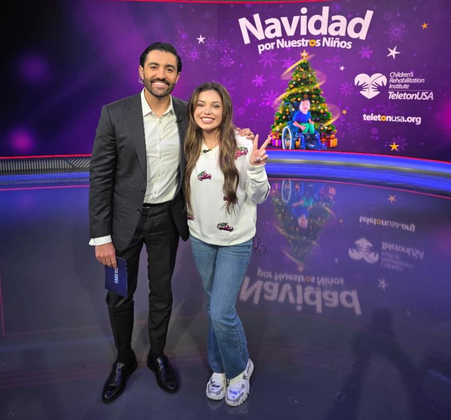 Mia McEwen Deslumbra y conquista en su primera visita promocional con “Querido Santa” por Estados Unidos