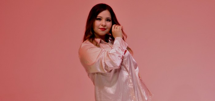 Danny Guzmán lleva su sensibilidad musical al plano internacional con «AÚN»