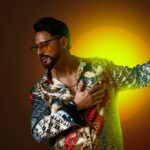 Rogers Sky presenta su nueva propuesta musical con «Rompiendo Cadenas»