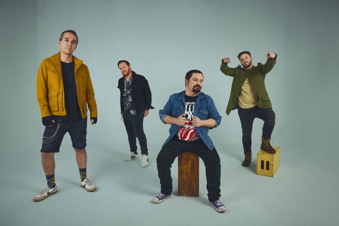 Bonus Trak presenta ‘Money Money’: una canción que cuestiona la ambición y la corrupción