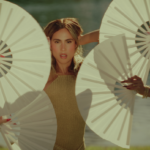 Lau Souffront presenta «Bikini», un himno de verano para disfrutar sin remordimientos
