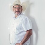 Yoy García «El Romántico de Venezuela» lanza nueva música y tributos en su regreso a Venezuela
