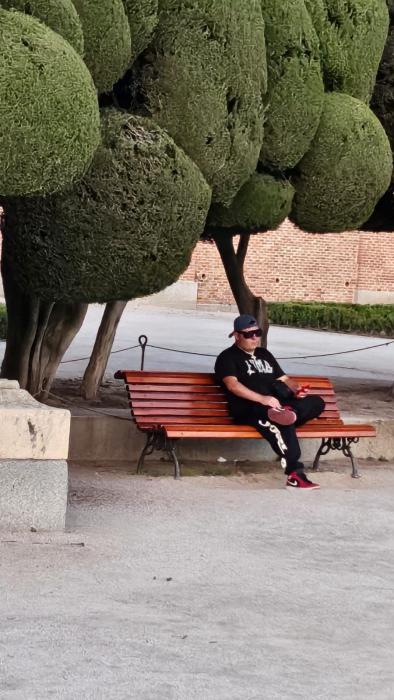 JR Music transforma una historia clandestina en reggaetón con «Si Andas Con Tu Novio»