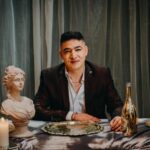 Julián Daza estrena «Los Judas Modernos» y consolida su ascenso internacional